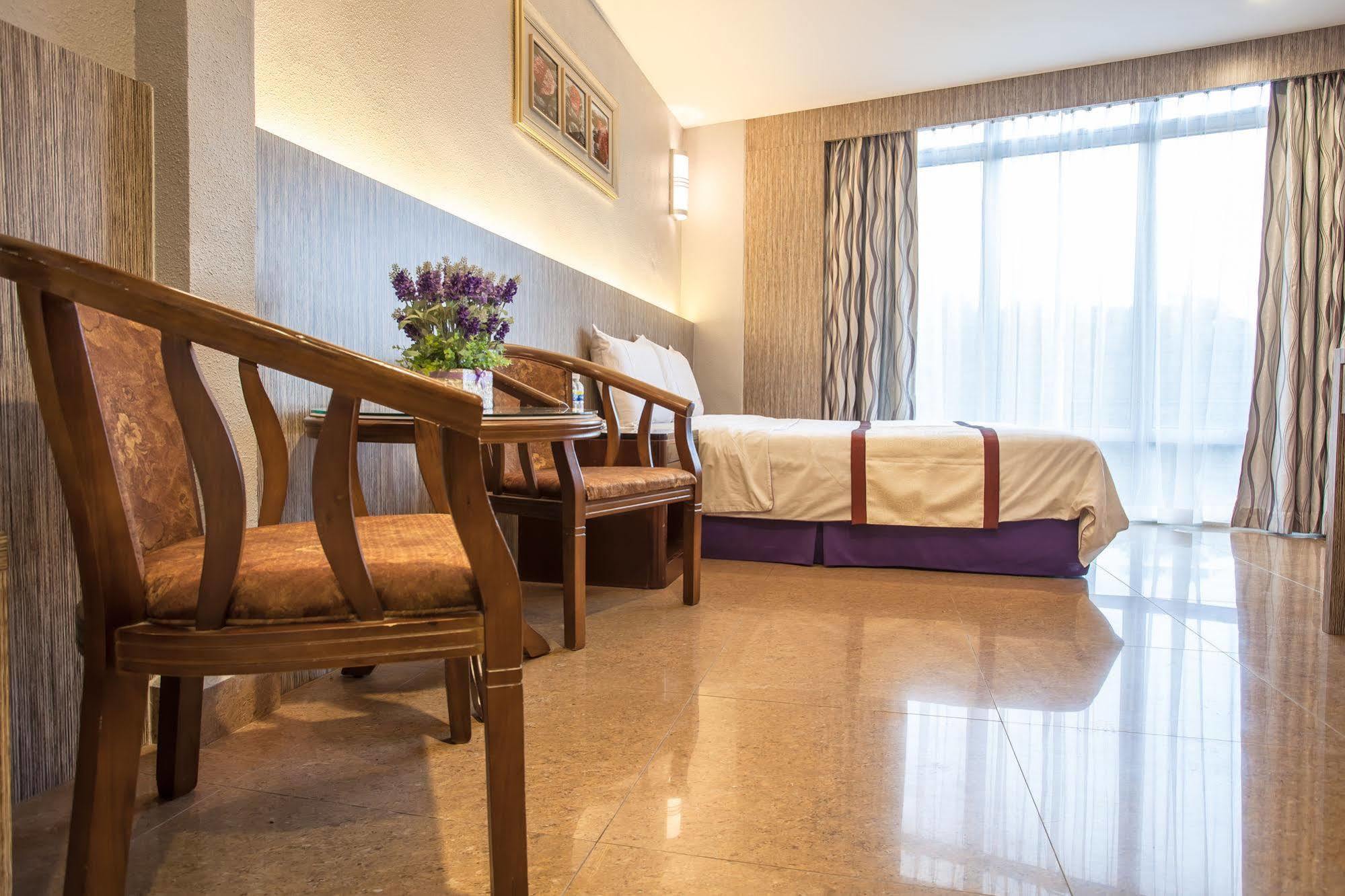 Lavender Inn Nusa Bestari Джохор-Бару Екстер'єр фото