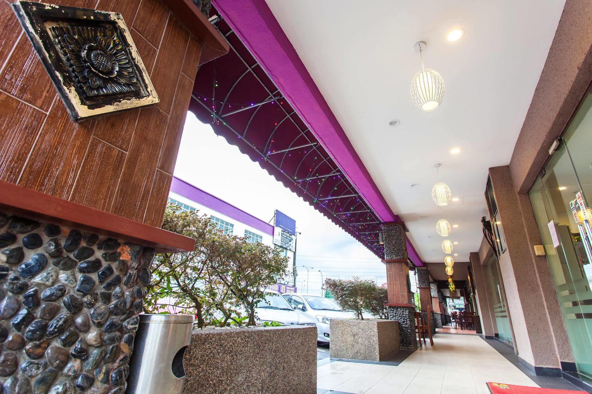 Lavender Inn Nusa Bestari Джохор-Бару Екстер'єр фото